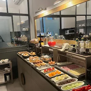 https://albergo-losanna.it-tuscanyhotel.com